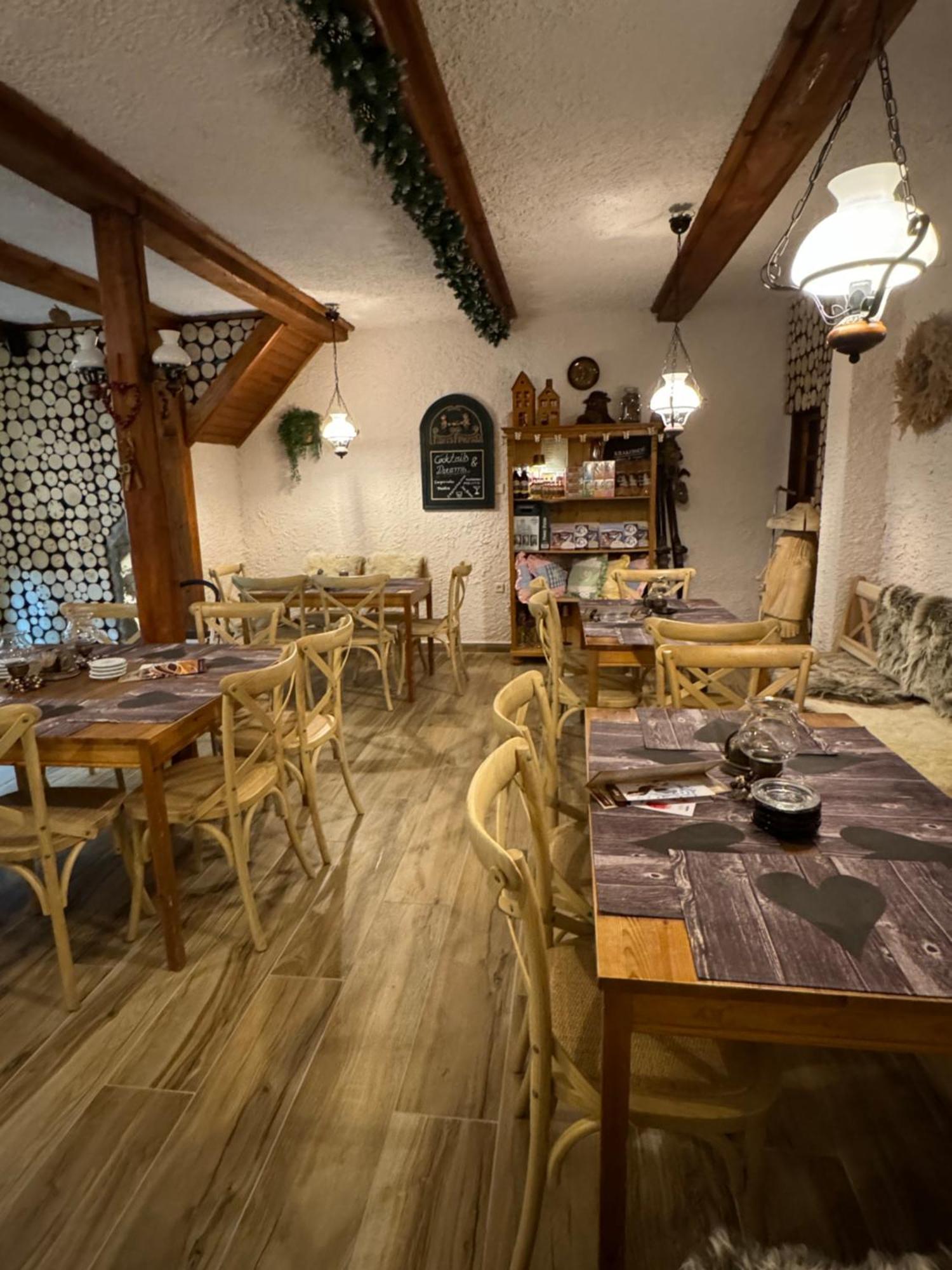 Pension&Restaurant Krakonoš Harrachov Bagian luar foto
